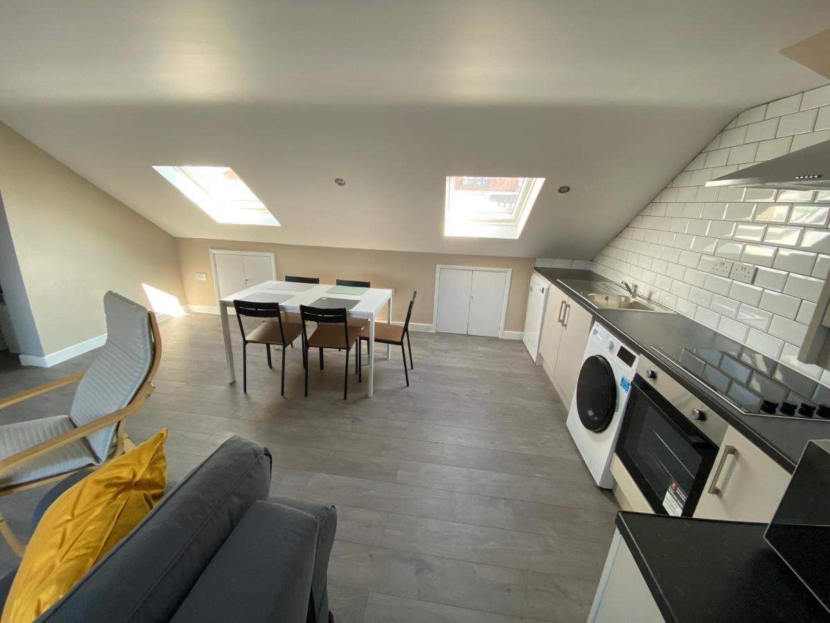 Stunning 1 Bedroom Flat In Wood Green Londres Extérieur photo