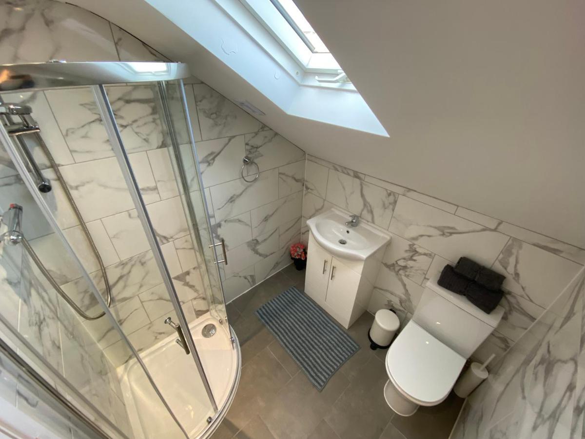 Stunning 1 Bedroom Flat In Wood Green Londres Extérieur photo
