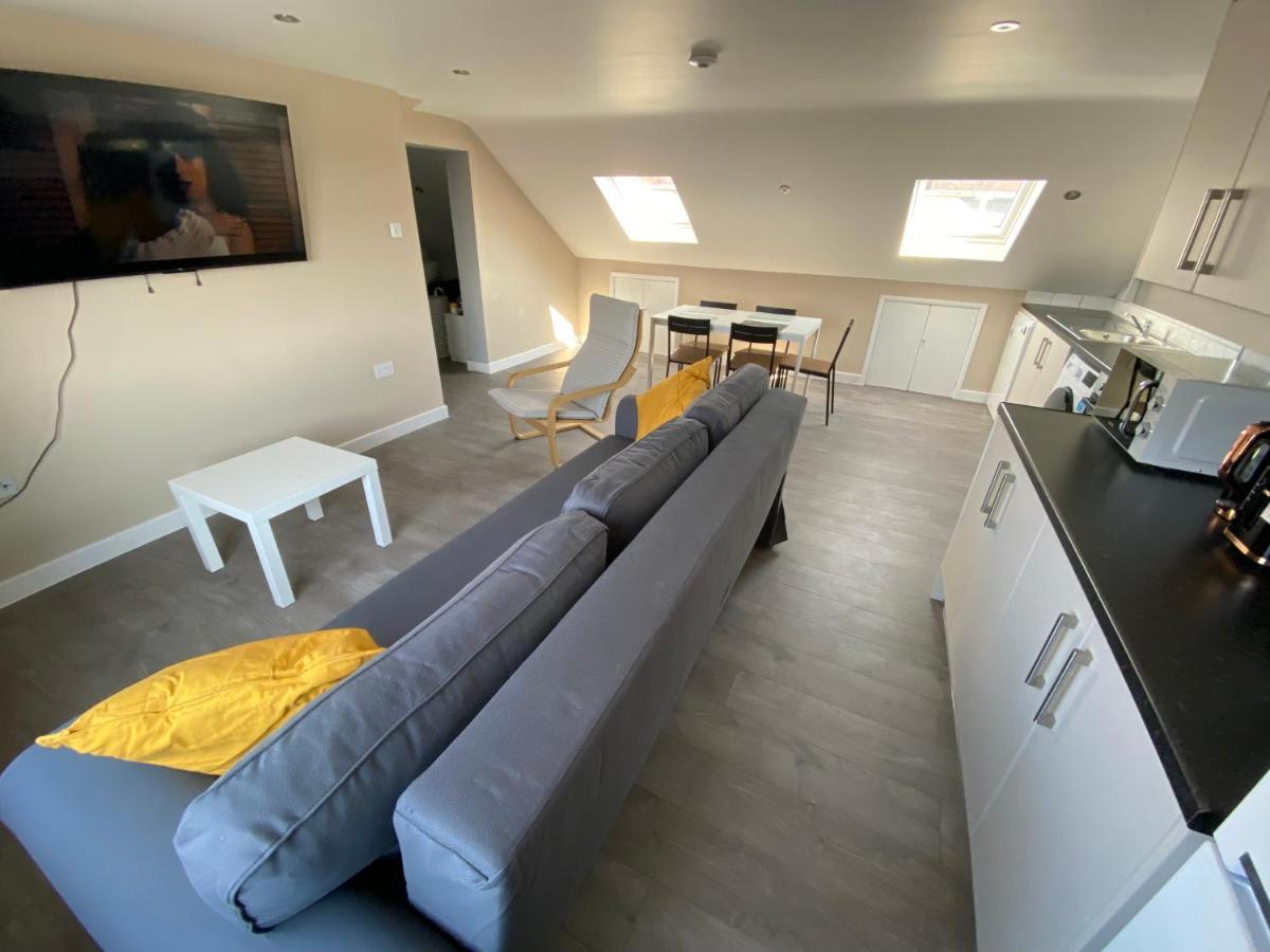 Stunning 1 Bedroom Flat In Wood Green Londres Extérieur photo