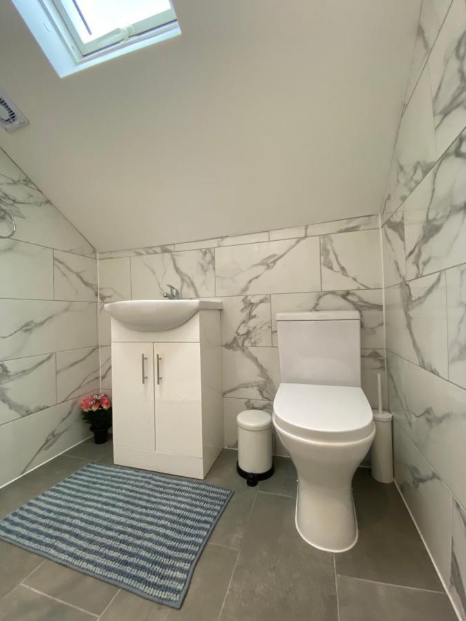 Stunning 1 Bedroom Flat In Wood Green Londres Extérieur photo